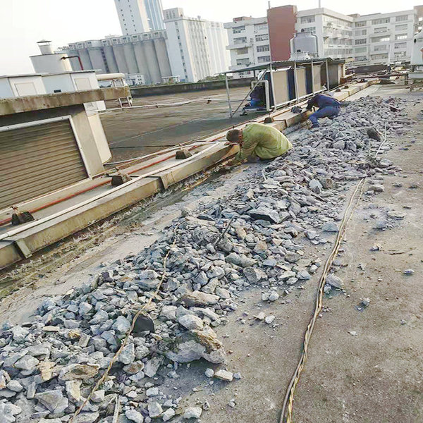 楼顶渗水补漏